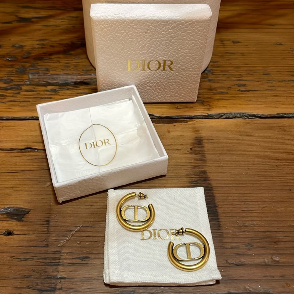 Authentic Dior Montaigne 30 Earrings